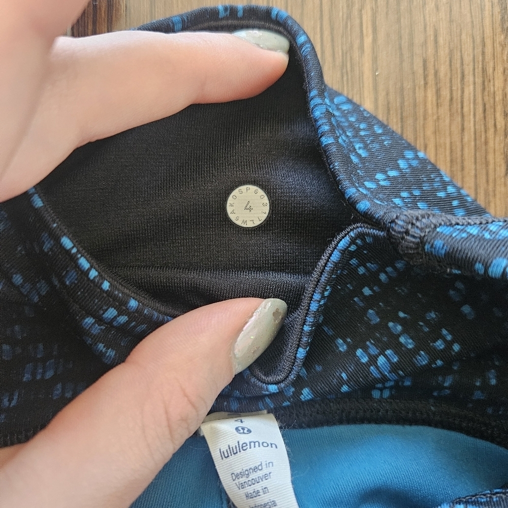 Lululemon Train Times Crop (17") Pulse Capri Black Size 4 - Picture 8 of 10